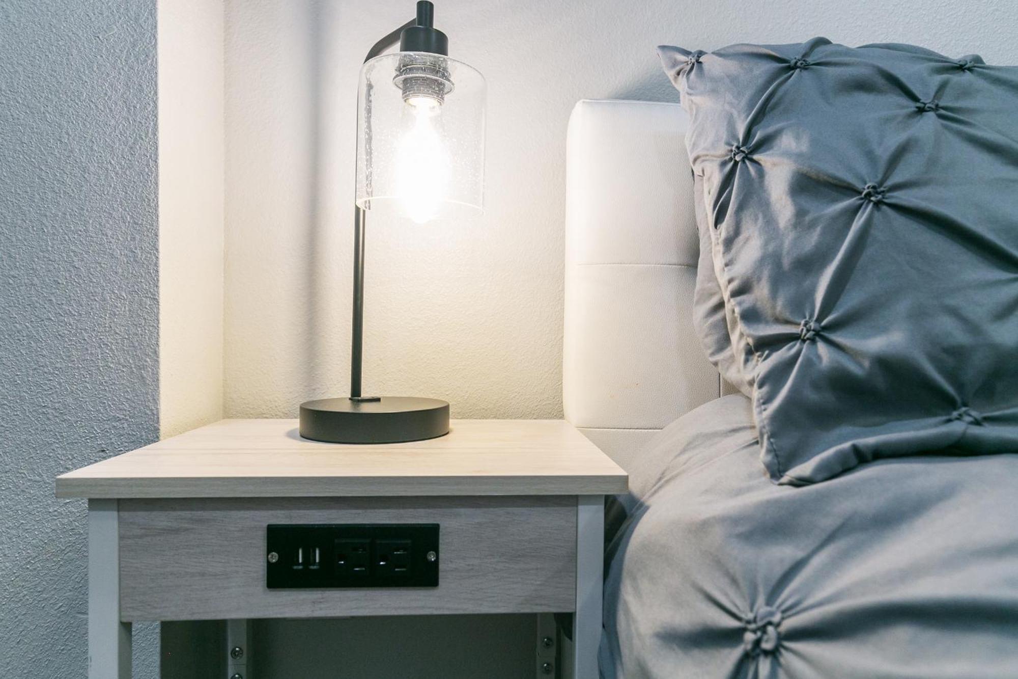 Montrose Guesthouse Suites By Dunyha Houston Exteriör bild