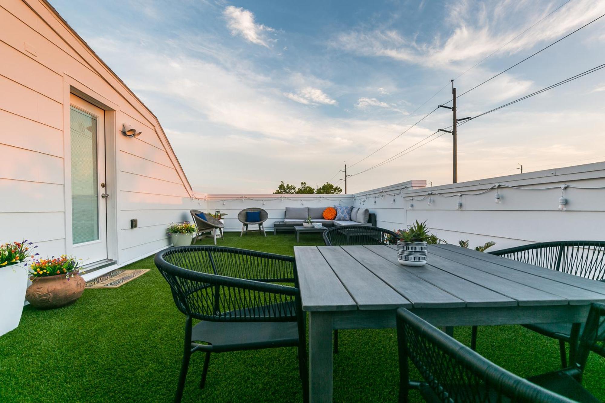 Montrose Guesthouse Suites By Dunyha Houston Exteriör bild