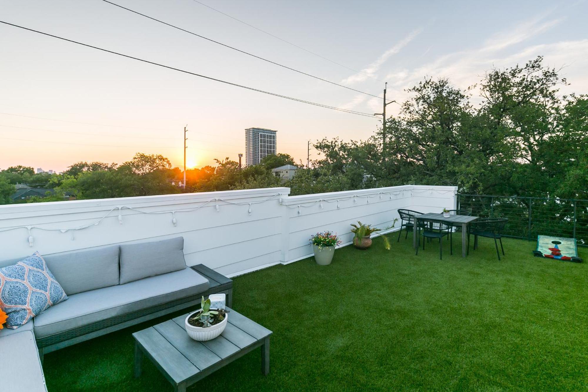 Montrose Guesthouse Suites By Dunyha Houston Exteriör bild