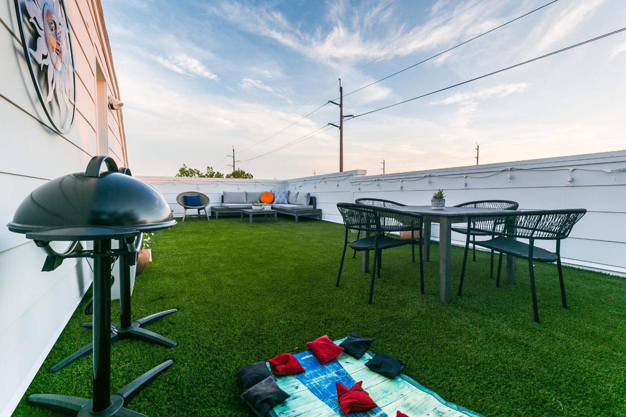 Montrose Guesthouse Suites By Dunyha Houston Exteriör bild