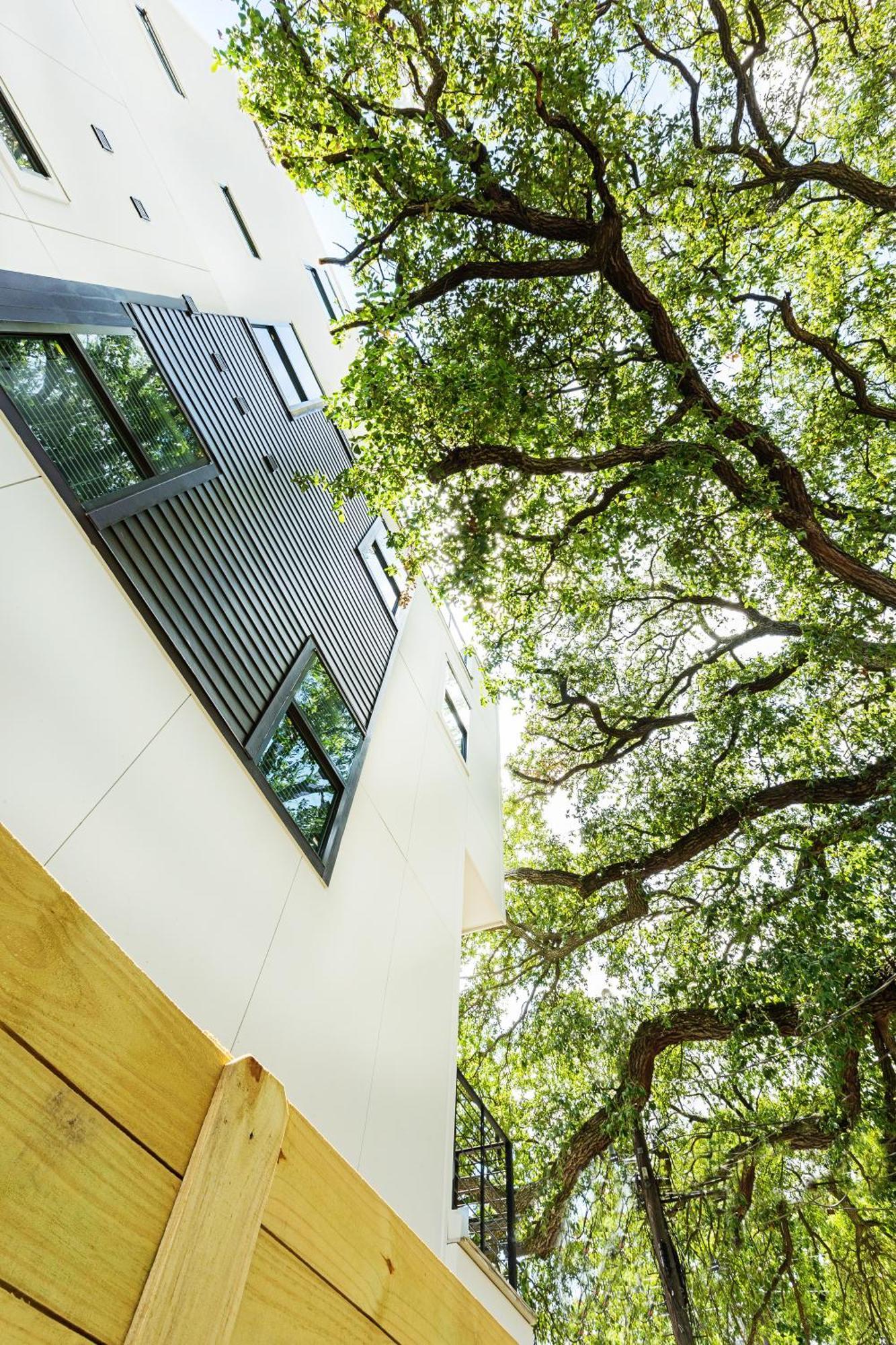 Montrose Guesthouse Suites By Dunyha Houston Exteriör bild